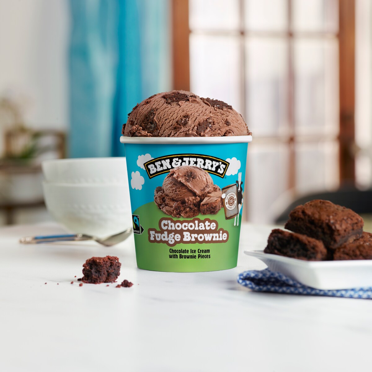 Chocolate Fudge Brownie Eiscreme Pint 3 / 5